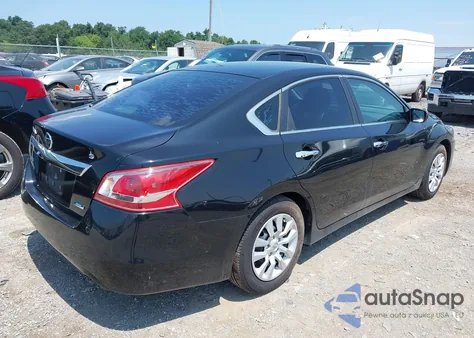 2013 Nissan Altima 2.5 S z USA, uszkodzony, nr VIN 1N4AL3AP5DC272112